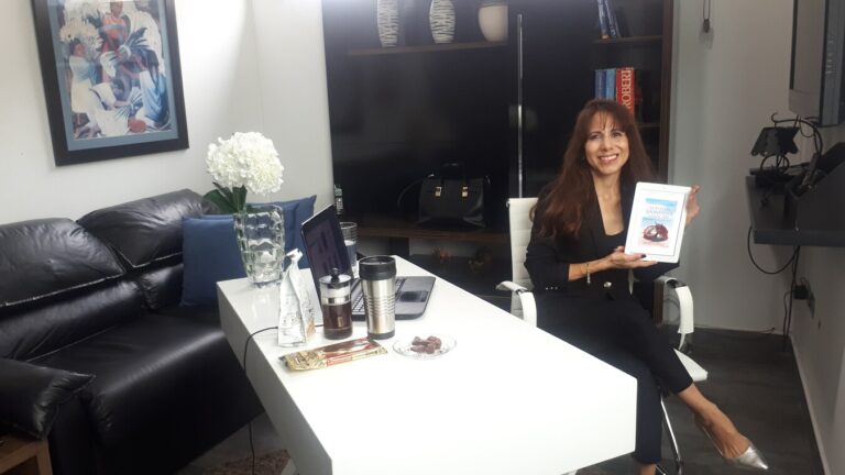 Libro La Ruta del Spondylus Ecuador Perú sobre turismo sostenible, planificación de destinos y desarrollo territorial, escrito por Solange Garcés Aguilar.